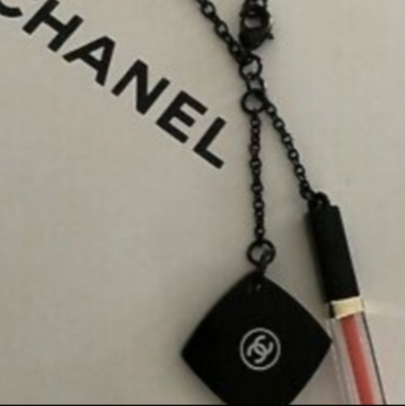 🧧GREAT NIB CHANEL GABRIELLE Perfume Tester w/Bracelet & COCO GLOSS Charm(copy) - Picture 9 of 12